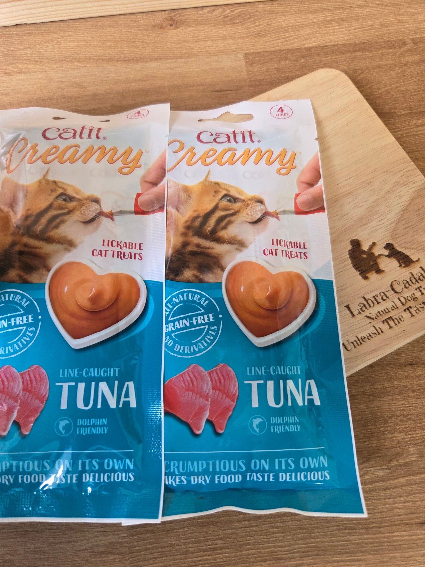 Catit Creamy Lickable Cat Treats Tuna x4 40g